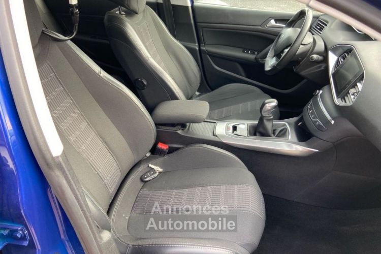 Peugeot 308 1.6 BLUEHDI 100 ALLURE ATTELAGE - <small></small> 10.950 € <small>TTC</small> - #19