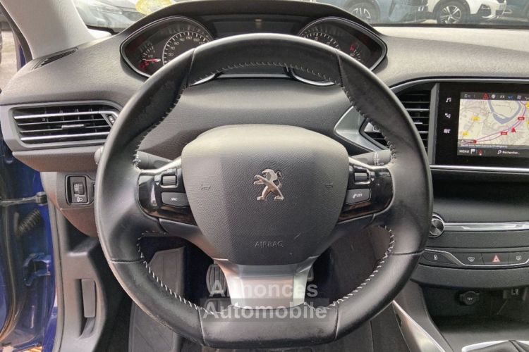 Peugeot 308 1.6 BLUEHDI 100 ALLURE ATTELAGE - <small></small> 10.950 € <small>TTC</small> - #24