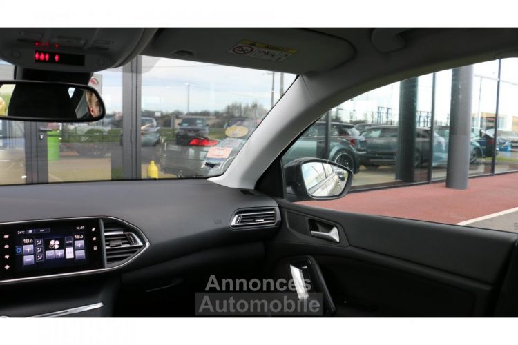 Peugeot 308 1.6 BlueHDi S&S - 100 II BERLINE Active PHASE 1 - <small></small> 9.900 € <small>TTC</small> - #15