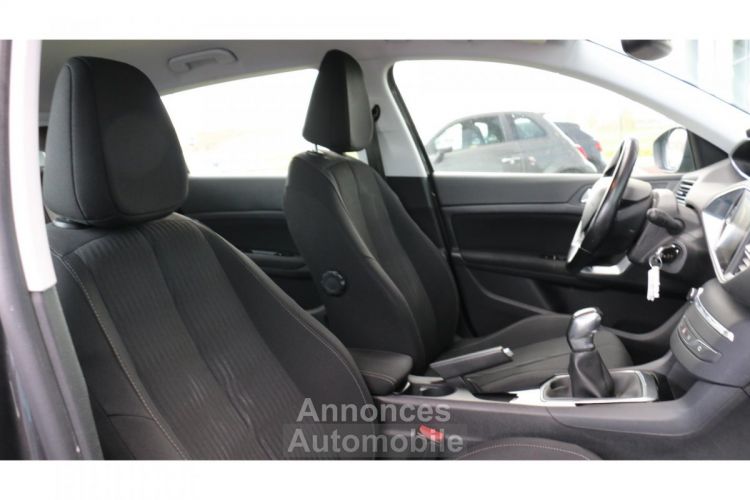 Peugeot 308 1.6 BlueHDi S&S - 100 II BERLINE Active PHASE 1 - <small></small> 9.900 € <small>TTC</small> - #17