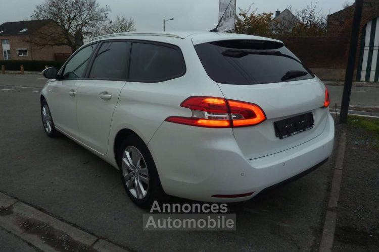 Peugeot 308 1.6 BlueHDi Style STT préparation GPS - <small></small> 13.800 € <small>TTC</small> - #3