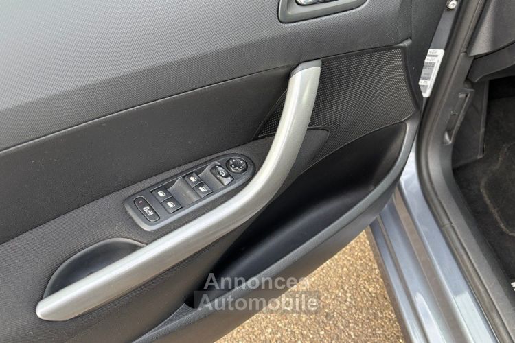 Peugeot 308 1.6 e-HDI 112 ACTIVE BVA6 / CLIM / DISTRI 2023 / ATTELAGE / GARANTIE 12 MOIS - <small></small> 8.490 € <small>TTC</small> - #20