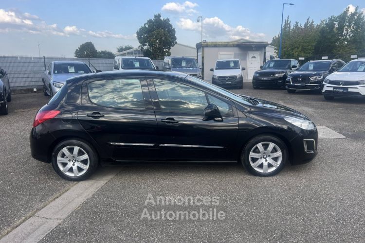 Peugeot 308 1.6 e-HDi 112ch BMP6 BLUE LION GPS ToitPanoramique  - <small></small> 7.990 € <small>TTC</small> - #5