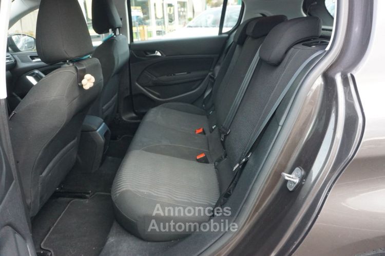 Peugeot 308 1.6 e-HDI 115 ch Active Business Attelage - <small></small> 7.990 € <small>TTC</small> - #19