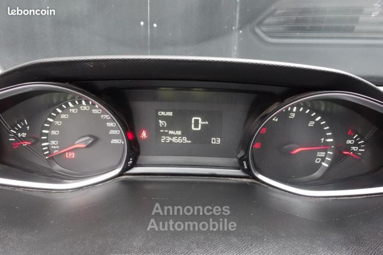 Peugeot 308 1.6 e-HDi 115ch FAP BVM6 Active - <small></small> 5.990 € <small>TTC</small> - #9