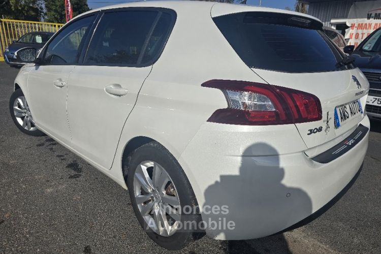 Peugeot 308 1.6 e-HDi 115ch FAP Style - <small></small> 9.990 € <small>TTC</small> - #4