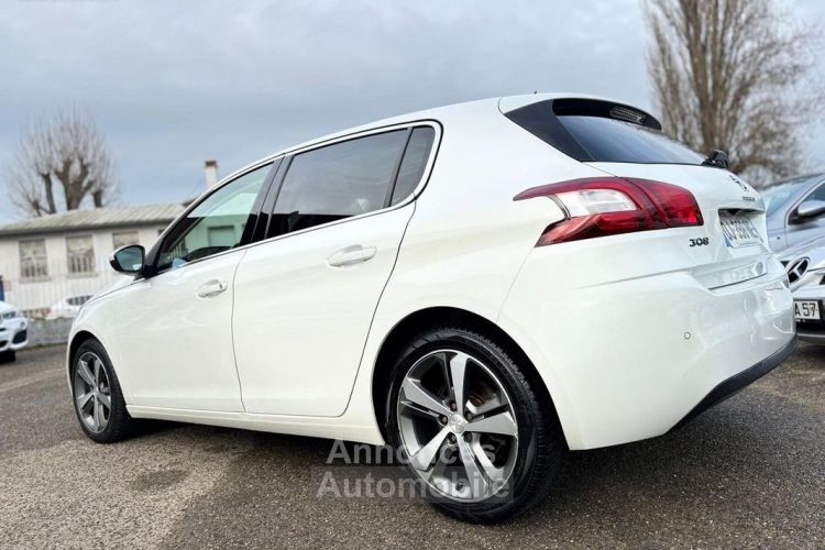 Peugeot 308 1.6 E-HDI FAP 115CH FELINE 5P - <small></small> 10.990 € <small>TTC</small> - #19