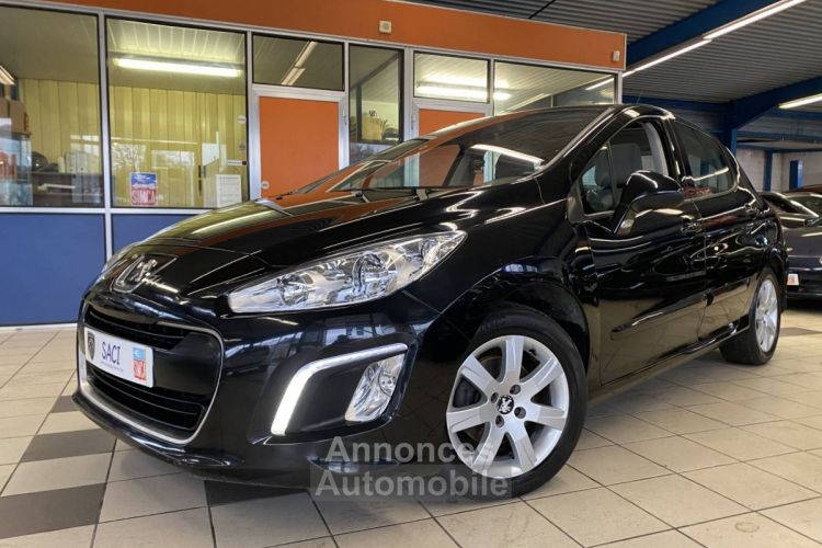 Peugeot 308 1.6 e-HDi112 FAP Allure 5p - <small></small> 4.990 € <small>TTC</small> - #1