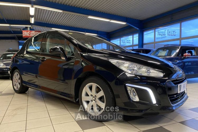 Peugeot 308 1.6 e-HDi112 FAP Allure 5p - <small></small> 4.990 € <small>TTC</small> - #3