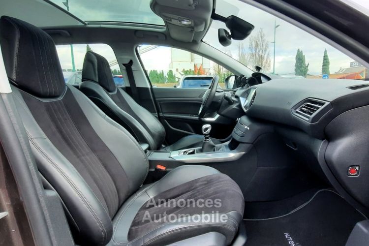 Peugeot 308 1.6 Génération 2 THP Féline 156CH - <small></small> 11.690 € <small>TTC</small> - #31