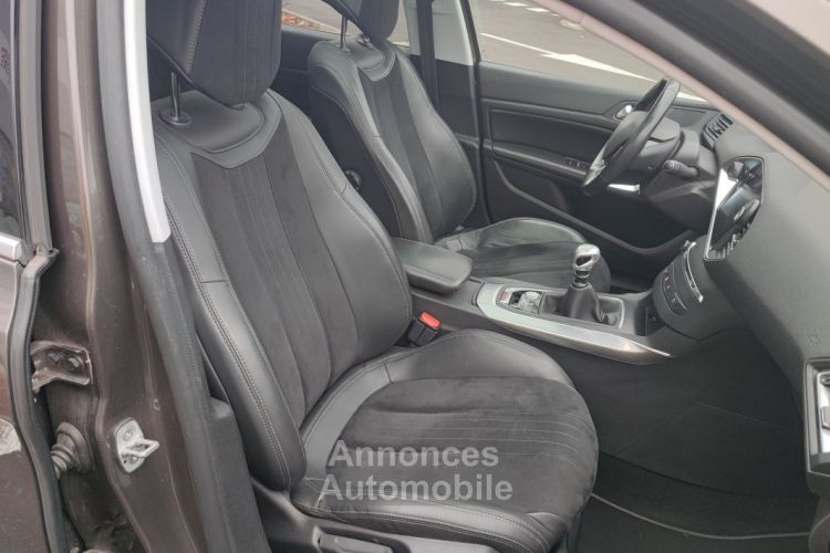 Peugeot 308 1.6 HDi FAP 115ch Féline - <small></small> 9.989 € <small>TTC</small> - #14