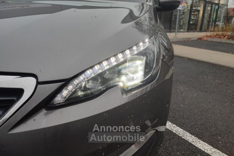 Peugeot 308 1.6 HDi FAP 115ch Féline - <small></small> 9.989 € <small>TTC</small> - #37