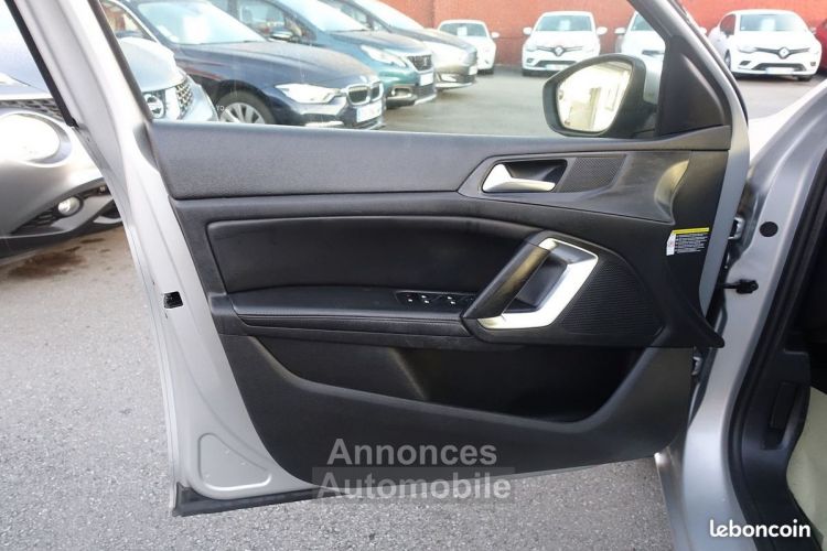 Peugeot 308 1.6 THP 156CH FELINE 5P - <small></small> 8.990 € <small>TTC</small> - #8