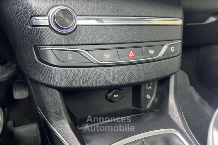 Peugeot 308 1.6 THP 156cv Allure Sport (navi clim xenon ect) - <small></small> 8.450 € <small>TTC</small> - #16