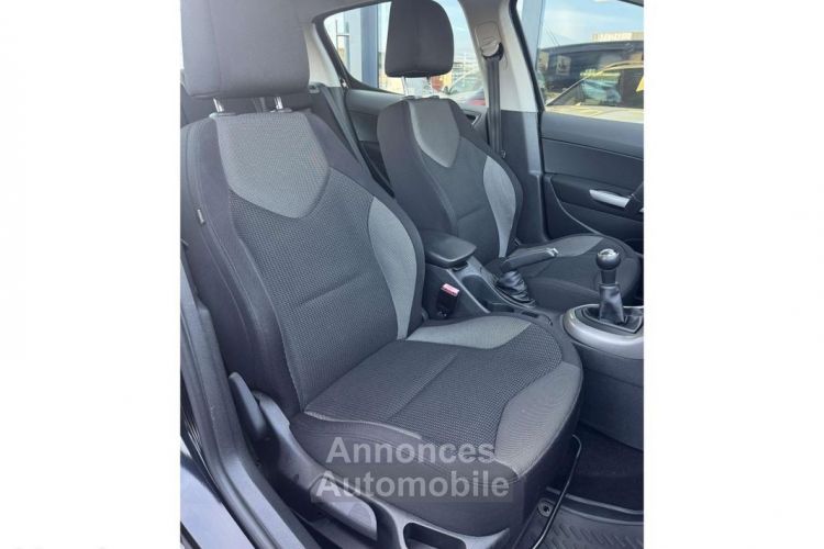 Peugeot 308 1.6 VTi 16V BERLINE Navteq PHASE 1 - <small></small> 5.990 € <small>TTC</small> - #10