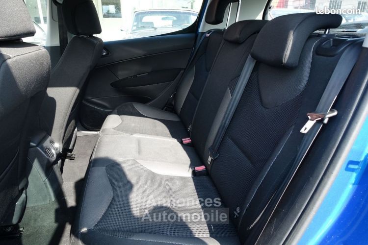 Peugeot 308 1.6 VTI 16V PREMIUM 5P - <small></small> 6.290 € <small>TTC</small> - #16