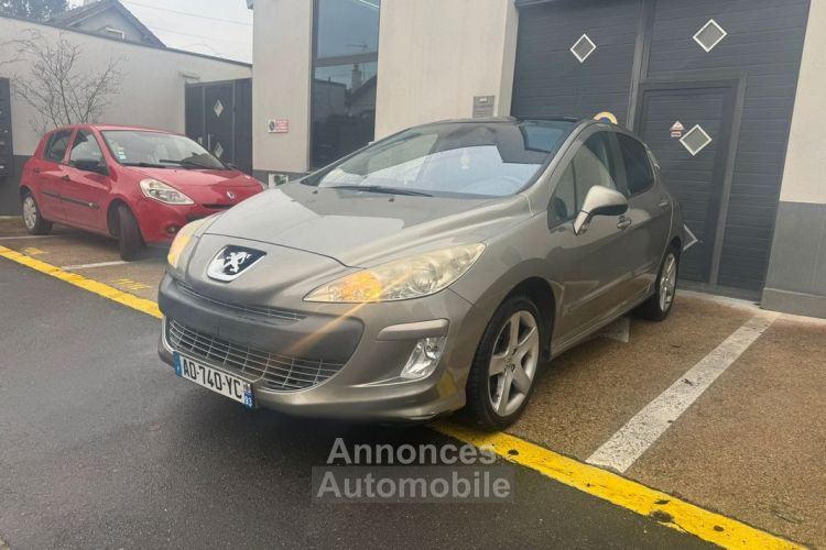 Peugeot 308 1.6i THP 16V 140cv Feline Historique d'entretien Garantie 12 mois Boîte automatique Radar de recul Toit panoramique - <small></small> 6.990 € <small>TTC</small> - #2