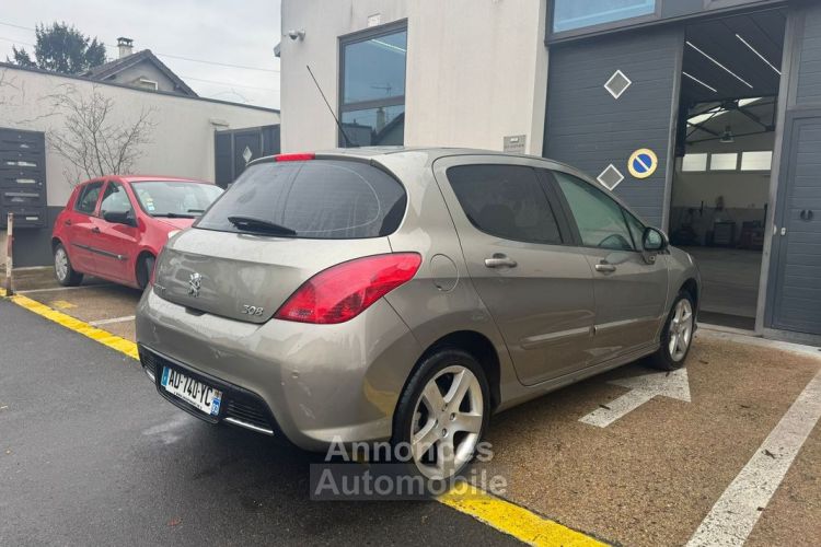 Peugeot 308 1.6i THP 16V 140cv Feline Historique d'entretien Garantie 12 mois Boîte automatique Radar de recul Toit panoramique - <small></small> 6.990 € <small>TTC</small> - #4