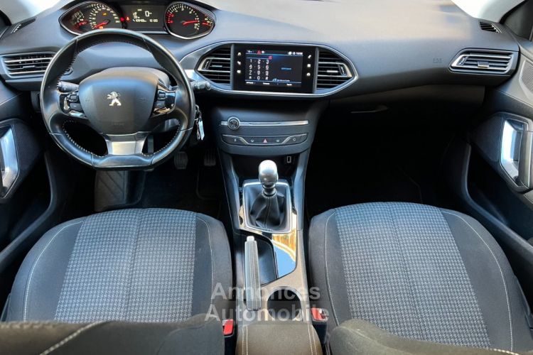 Peugeot 308 BlueHDi 100 CV Active - <small></small> 8.990 € <small>TTC</small> - #17