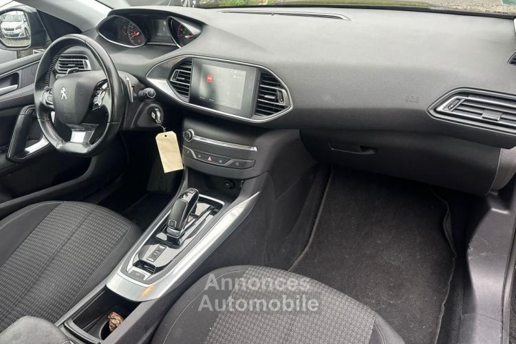 Peugeot 308 BUSINESS BlueHDi 130ch S&S EAT8 5P 1 ERE MAIN TRES PROPRE - <small></small> 8.490 € <small>TTC</small> - #8