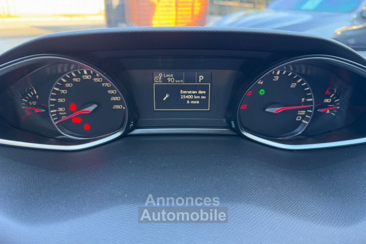 Peugeot 308 BUSINESS lueHDi 130ch SS EAT8 Active Business - <small></small> 13.490 € <small>TTC</small> - #38