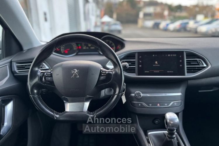 Peugeot 308 GEN II 110ch STYLE APPLE CARPLAY CAMERA DE RECUL COURROIE OK - <small></small> 8.990 € <small>TTC</small> - #13