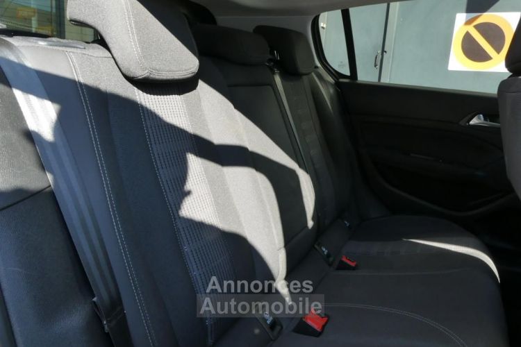 Peugeot 308 GENERATION-II 1.2 PURETECH 110 ACCESS BC START-STOP - <small></small> 7.290 € <small>TTC</small> - #13