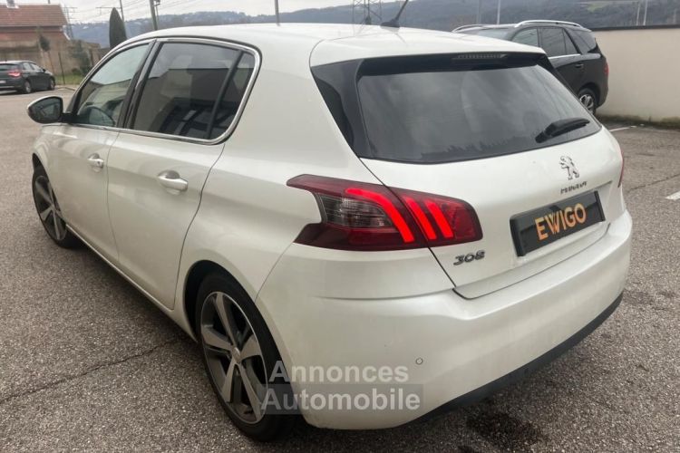 Peugeot 308 GENERATION-II 1.5 BLUEHDI 130CH ALLURE EAT8 ENTRETIEN PEUGEOT-CHAINE NEUVE - <small></small> 12.990 € <small>TTC</small> - #6