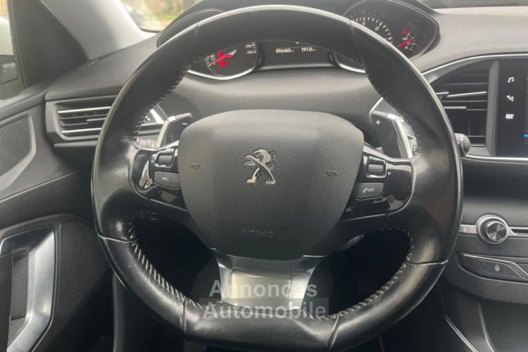 Peugeot 308 GENERATION-II 1.5 BLUEHDI 130CH ALLURE EAT8 ENTRETIEN PEUGEOT-CHAINE NEUVE - <small></small> 12.990 € <small>TTC</small> - #12