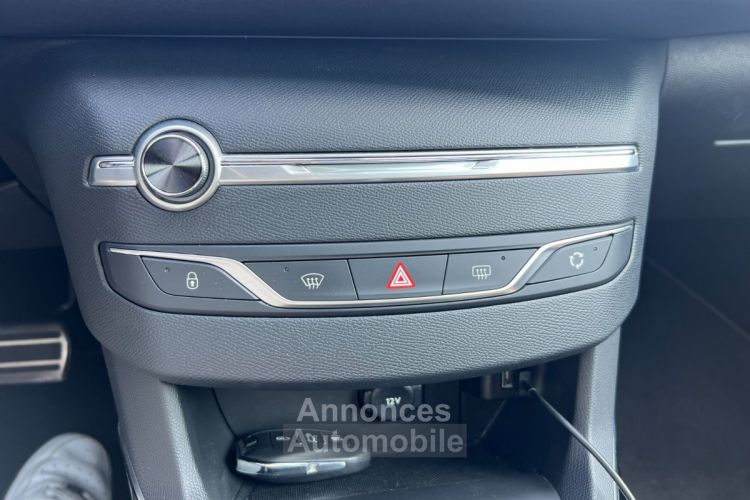 Peugeot 308 GT Line EAT8 130ch - CAM - APPLE CARPLAY -ENTRETIEN - <small></small> 14.490 € <small>TTC</small> - #16