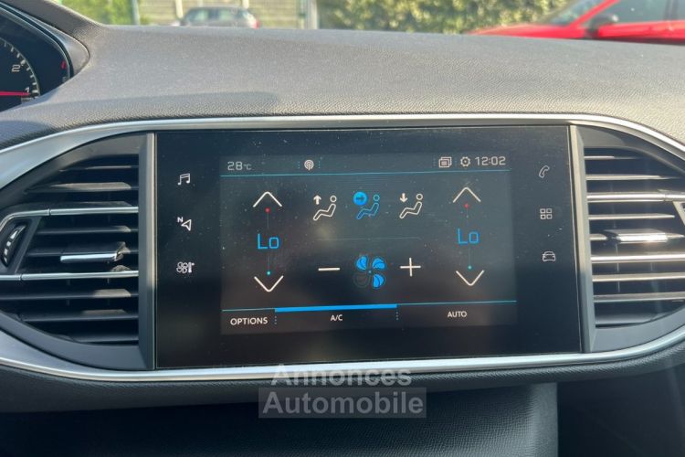 Peugeot 308 GT Line EAT8 130ch - CAM - APPLE CARPLAY -ENTRETIEN - <small></small> 14.490 € <small>TTC</small> - #35