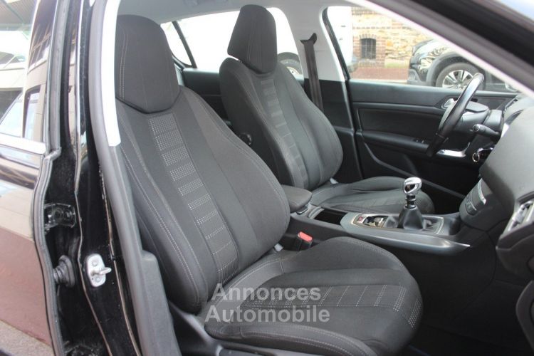 Peugeot 308 II 1.2 130 S&S ALLURE - <small></small> 7.990 € <small>TTC</small> - #7