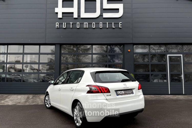 Peugeot 308 II 1.5 BlueHDi 130ch S&S Active Business EAT8 / À PARTIR DE 203,68 € * - <small></small> 15.990 € <small>TTC</small> - #11