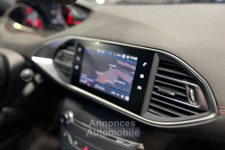 Peugeot 308 II (2) 1.2 130 BVM6 GT LINE /TOIT PANO/CAMERA/CARPLAY/ - <small></small> 14.990 € <small>TTC</small> - #14