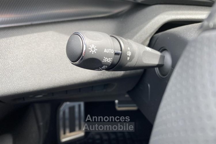 Peugeot 308 III 1.5 BlueHDi S&S 130 EAT8 GT VISION 360° & DRIVE ASSIST - <small></small> 29.490 € <small></small> - #38