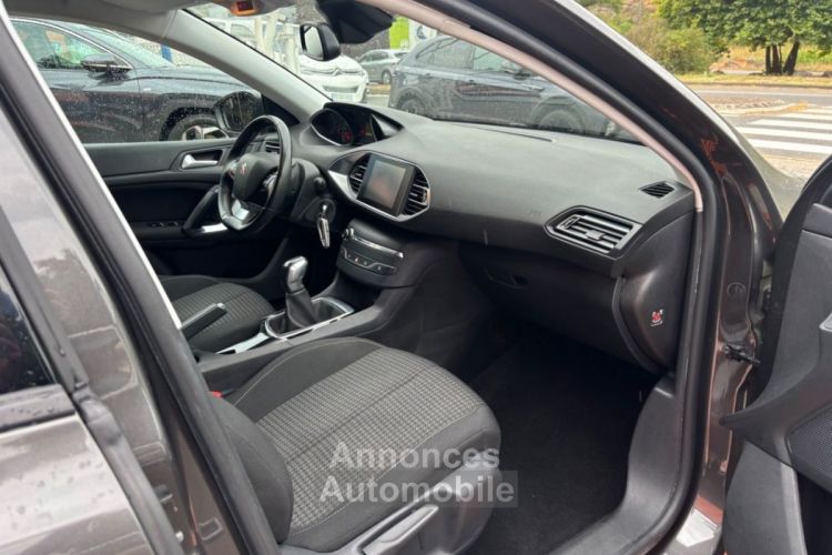 Peugeot 308 PureTech 110 STYLE GPS - <small></small> 11.450 € <small>TTC</small> - #19