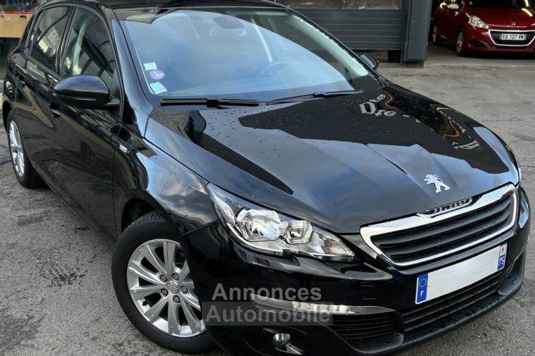 Peugeot 308 STYLE 1.2 110 Cv PREMIERE MAIN / 14 100 Kms ECRAN TACTILE CRIT AIR 1 - GARANTIE 1 AN - <small></small> 10.970 € <small>TTC</small> - #2