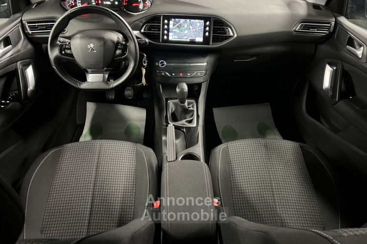 Peugeot 308 STYLE 1.2 110 Cv PREMIERE MAIN / 14 100 Kms ECRAN TACTILE CRIT AIR 1 - GARANTIE 1 AN - <small></small> 10.970 € <small>TTC</small> - #7