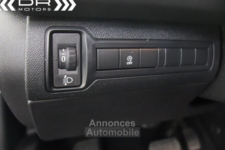 Peugeot 308 SW 1.2 Aut .PureTech ACTIVE - NAVI MIRROR LINK - <small></small> 15.495 € <small>TTC</small> - #36