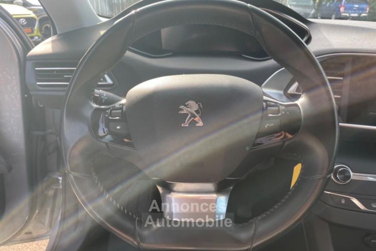 Peugeot 308 SW 1.2 puretech 110CH ACTIVE BUSINESS APPLE CARPLAY + COURROIE NEUVE - <small></small> 11.490 € <small>TTC</small> - #17