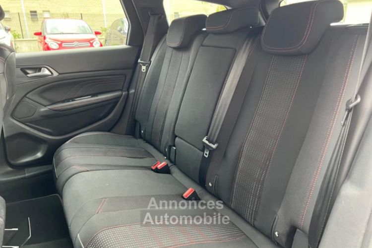 Peugeot 308 SW 1.2 puretech 130CH APPLE CARPLAY + CAMERA DE RECUL COURROIE NEUVE - <small></small> 12.780 € <small>TTC</small> - #14