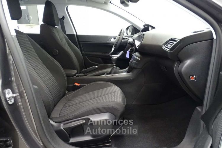 Peugeot 308 SW 1.2i Active - <small></small> 13.990 € <small>TTC</small> - #9