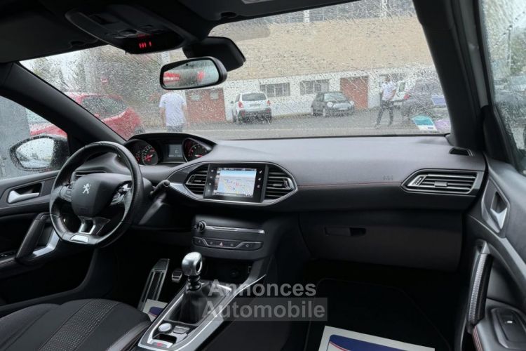 Peugeot 308 SW 1.2i PureTech S&S - 130 GT Line Gps + Camera AR - <small></small> 13.490 € <small>TTC</small> - #17