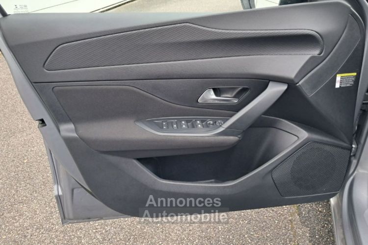 Peugeot 308 SW 1.5 BlueHDi 130 Active Pack EAT8 - <small></small> 22.990 € <small>TTC</small> - #27