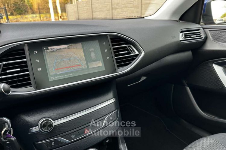 Peugeot 308 SW 1.5 BlueHDi ALLURE-TOIT PANO-CARPLAY-CAM-130CV! - <small></small> 10.690 € <small>TTC</small> - #12