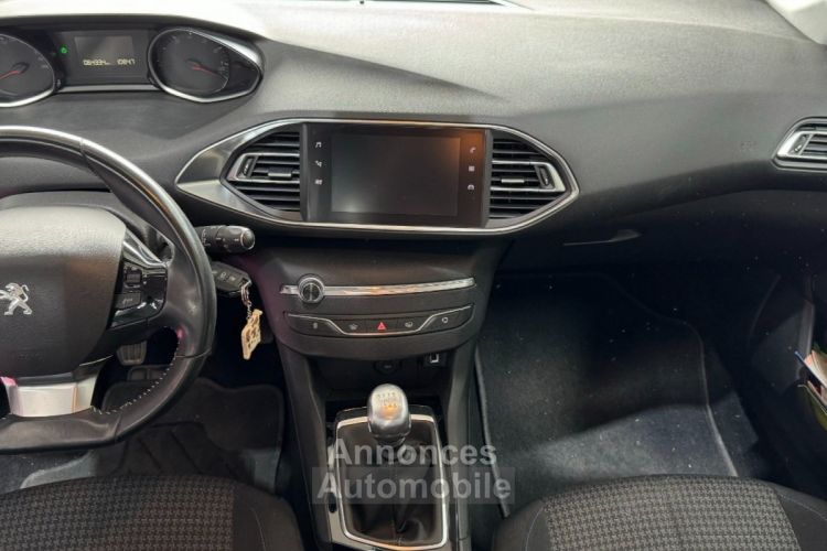 Peugeot 308 SW active 110 ch 1.2 puretech courroie remplacee camera carplay - <small></small> 9.490 € <small>TTC</small> - #9