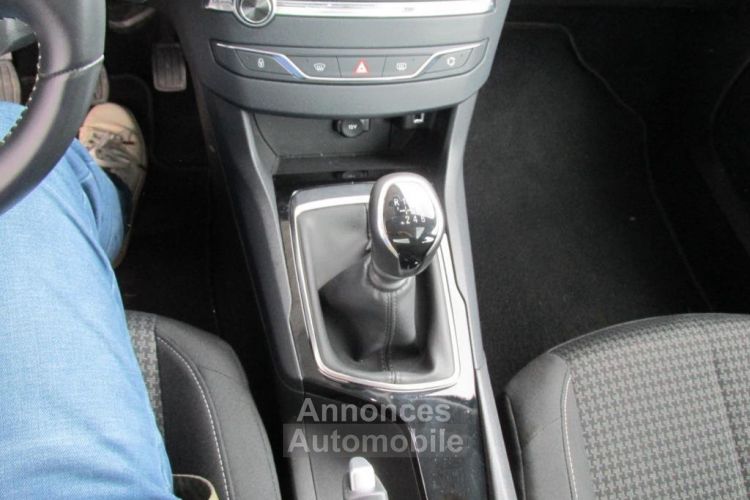 Peugeot 308 SW ACTIVE BUSINESS HDI 130 Gris - <small></small> 16.500 € <small>TTC</small> - #10