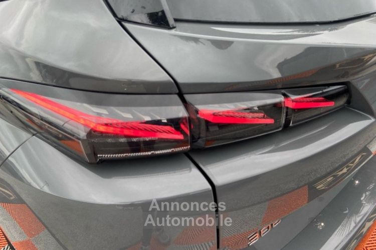 Peugeot 308 SW BlueHDi 130 EAT8 GT Toit Hayon Caméra 360° JA 18 Noires - <small></small> 35.980 € <small>TTC</small> - #11