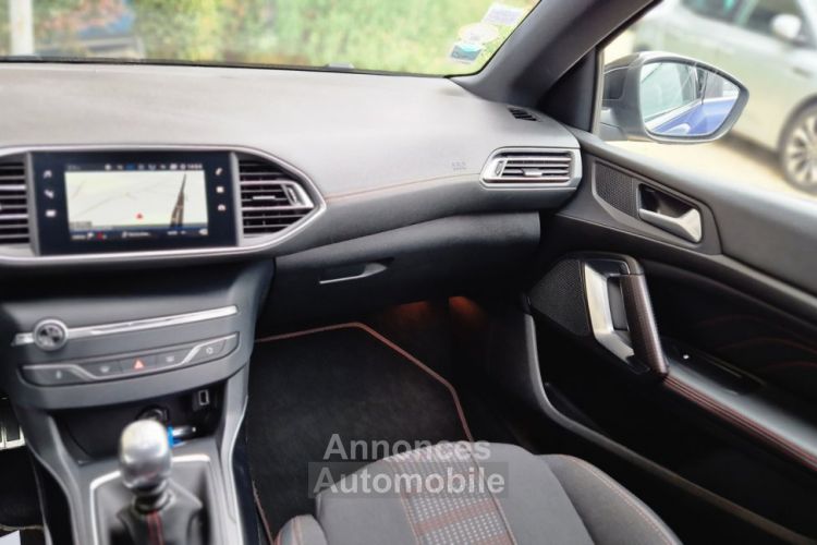 Peugeot 308 SW BlueHDi 130ch SetS BVM6 GT Line - <small></small> 14.490 € <small>TTC</small> - #21