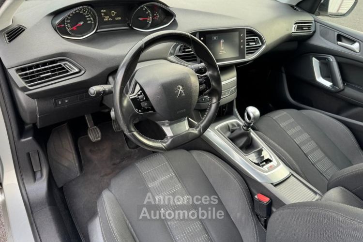 Peugeot 308 SW II 1.2 130CH ALLURE GARANTIE 6 MOIS ATTELAGE - <small></small> 7.990 € <small>TTC</small> - #10